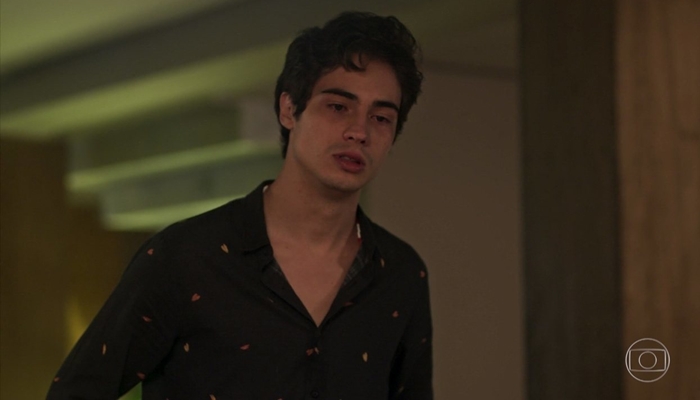 Valentim (Danilo Mesquita) em cena de Segundo Sol (Foto: Reprodução/Globo)