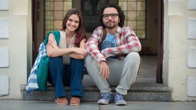 Juliana Paiva e Marco Luque no filme O Homem Perfeito (Foto: Flavia Montenegro/ Divulgação)