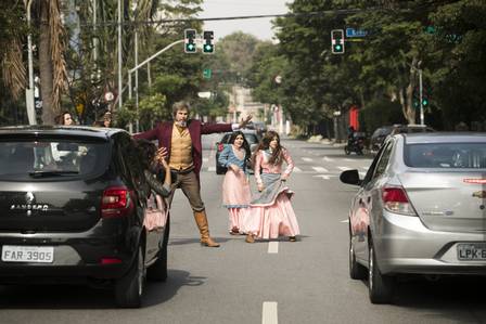 Família de "congelados" em O Tempo Não Para (Foto: João Miguel Junior/ Globo/ Divulgação)