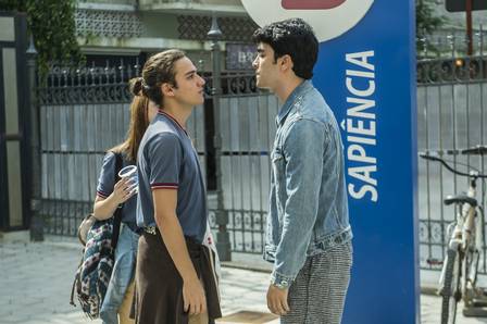 Hugo provoca Tito e briga acaba em pancadaria em Malhação (Foto: Raquel Cunha/ Globo/ Divulgação)