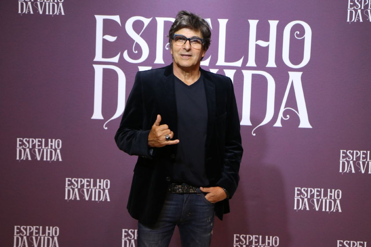 Evandro Mesquita em coletiva de imprensa da TV Globo (Foto: Divulgação / AgNews)