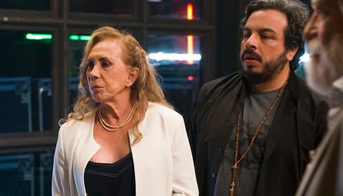 Naná (Arlete Salles) e Clóvis (Luis Lobianco) em cena de Segundo Sol (Foto: Globo/Cesar Alves)