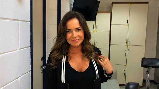 Daniela Mercury em pronunciamento pedindo a posição de Anitta (Foto: Divulgação)