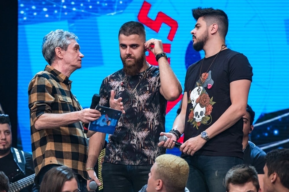 A dupla Zé Neto e Cristiano no Altas Horas (Foto: Fábio Rocha/Globo)
