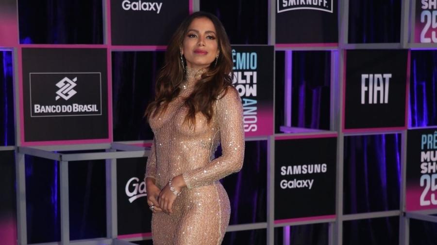 Anitta já se posicionou contra Bolsonaro