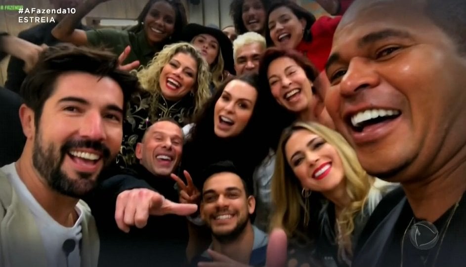 http://tvfoco.uai.com.br/wp-content/uploads/2015/05/Daniela-Mercury.jpg