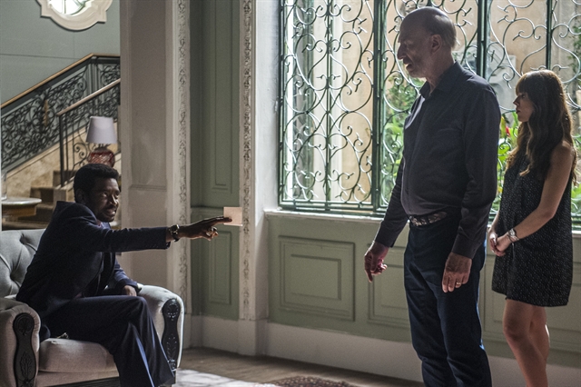 Roberval (Fabricio Boliveira) e Severo (Odilon Wagner) em cena de Segundo Sol (Foto: Globo/Raquel Cunha)