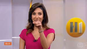 A jornalista Monalisa Perrone apresentava o Hora um na Globo. (Foto: Reprodução)