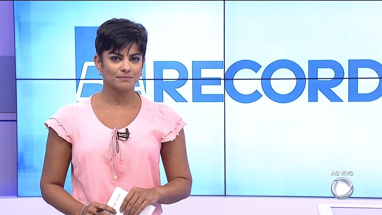 A apresentadora Patrícia Abreu no BA Record (Foto: Reprodução/Record)