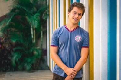 Giovanni Dopico diz que recebe cantada de gays (Foto: Divulgação)