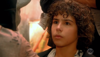 Igor Jansen (João) em cena de As Aventuras de Poliana
(Foto: Reprodução/SBT)