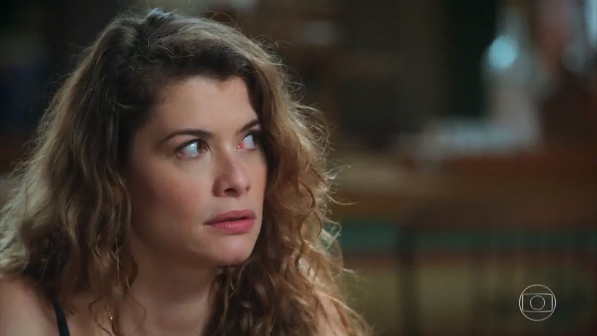 atriz Aline Moraes de espelho da vida