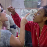 Nadja e Luane quase saem na porrada. Foto - reprodução.
