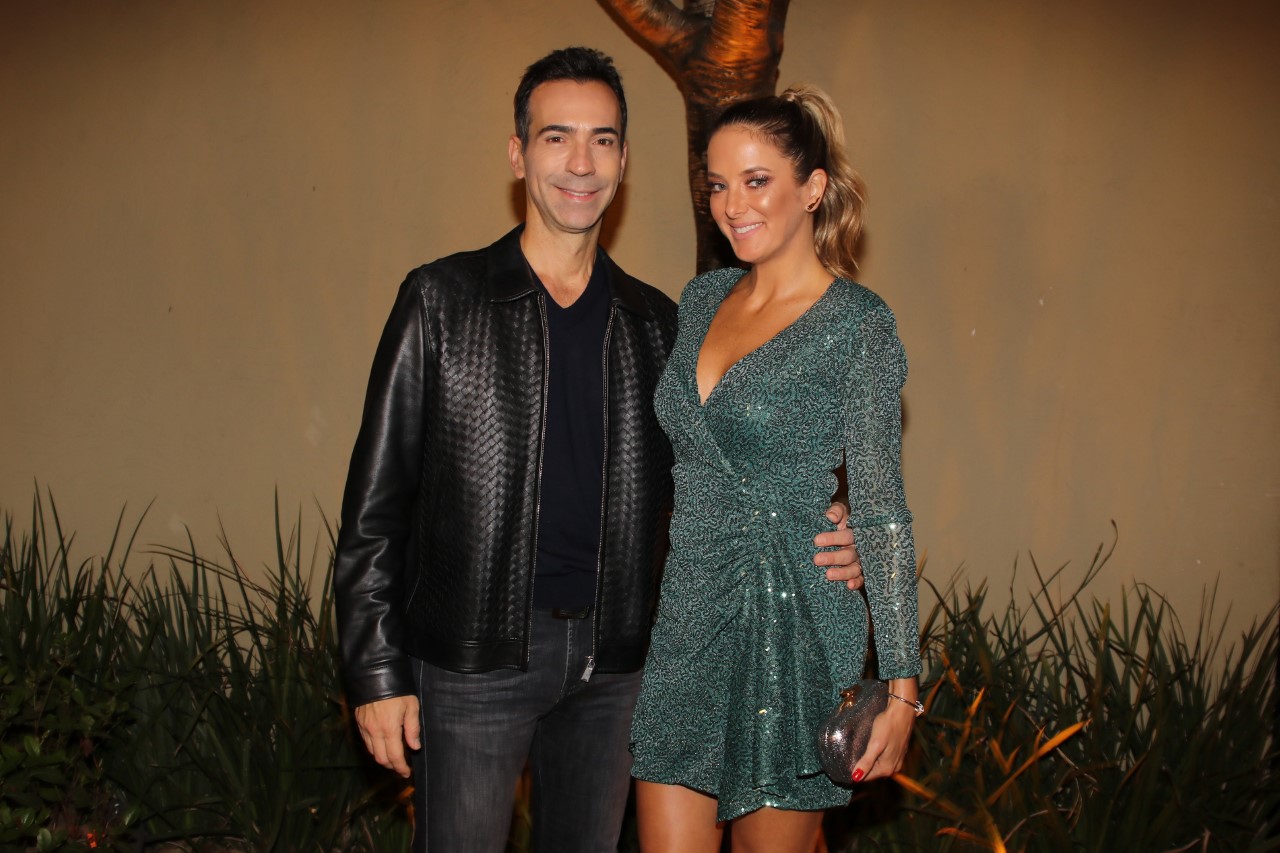 Famosos comparem ao aniversário de 45 anos de Rodrigo Faro (Foto: Divulgação / AgNews)