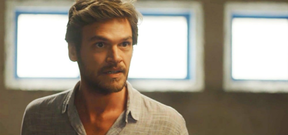 Beto conta a verdade para Luzia em Segundo Sol (Foto: Divulgação)