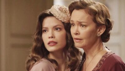 Cris (Vitória Strada) e Piedade (Julia Lemmertz) em Espelho da Vida
(Foto: Divulgação/Globo)