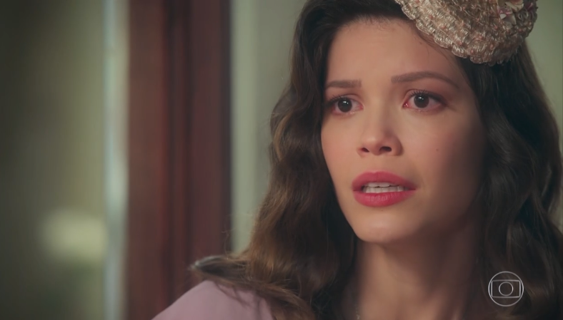 Vitoria Strada (Cris/Julia) em Espelho da Vida, novela das seis <br /> (Foto: Reprodução/Globo)