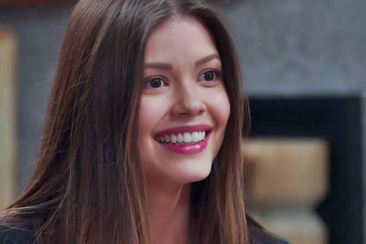 Cris em Espelho da Vida (Foto: Reprodução/ Globo)