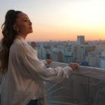 Sabrina Sato na residência dela em São Paulo (Foto divulgação)