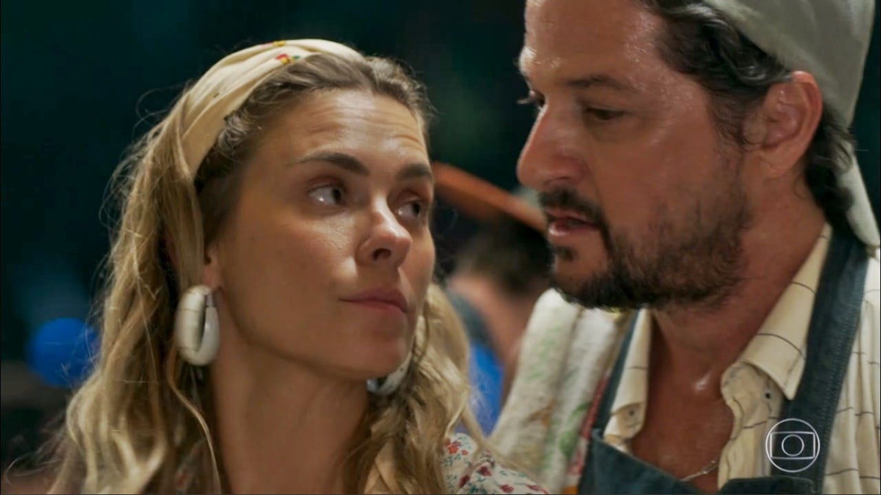 Afrodite será espancada por Nicolau em O Sétimo Guardião (Foto: Reprodução/ Globo)
