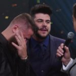 Zé Neto e Cristiano no palco do Domingão (Foto: Reprodução/Globo)