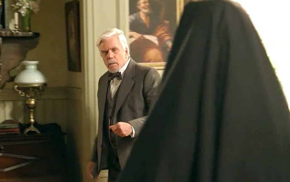 Augusto levará Danilo para convento em Espelho da Vida (Foto: Reprodução)