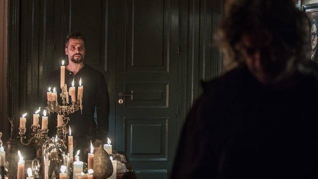 Gabriel (Bruno Gagliasso) e León (Eduardo Moscovis) em O Sétimo Guardião (Foto: Globo/Victor Pollak)