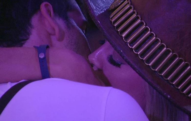 Maycon e Isabella no BBB19 (Foto: Globo/Play)