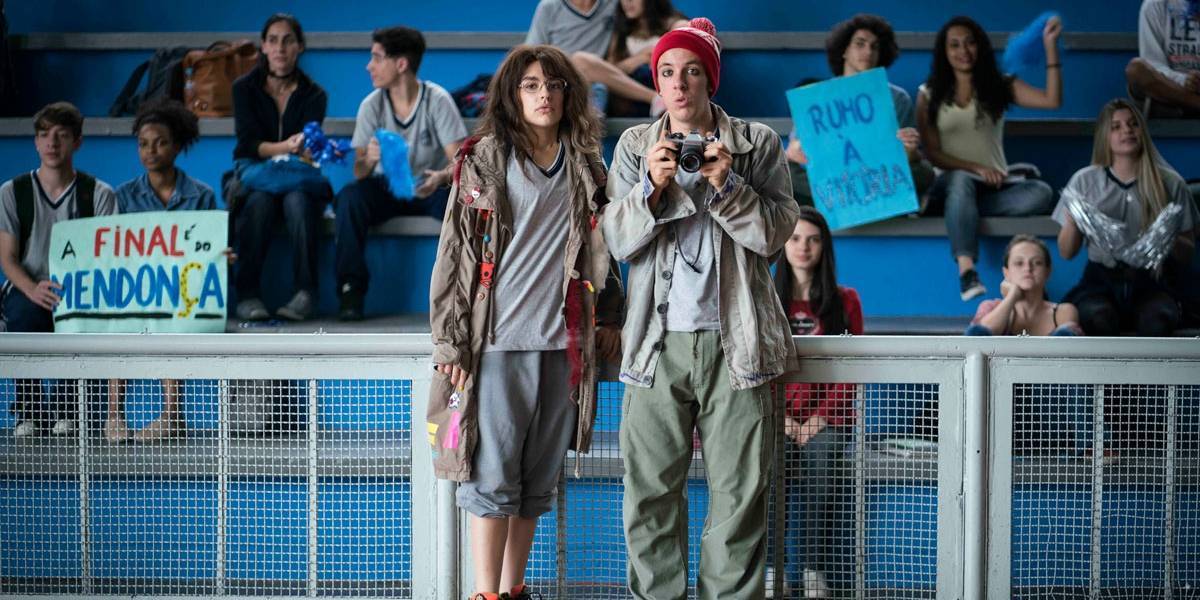 Kéfera e João Côrtes no filme Eu Sou Mais Eu (Foto: Divulgação)