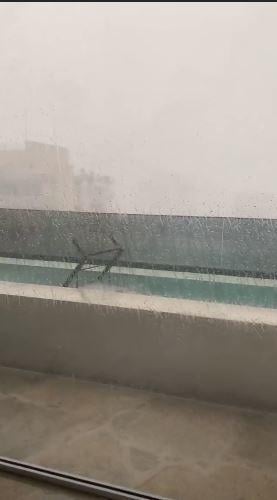 Casa de Sabrina Sato enfrenta problemas diante de forte chuva em São Paulo