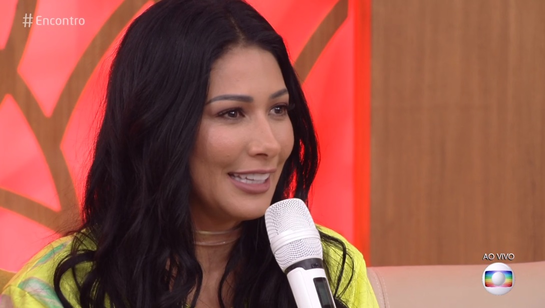 http://tvfoco.uai.com.br/wp-content/uploads/2015/05/Daniela-Mercury.jpg