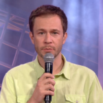 Tiago Leifert no comando do BBB19
(Foto: Reprodução/Globo)
