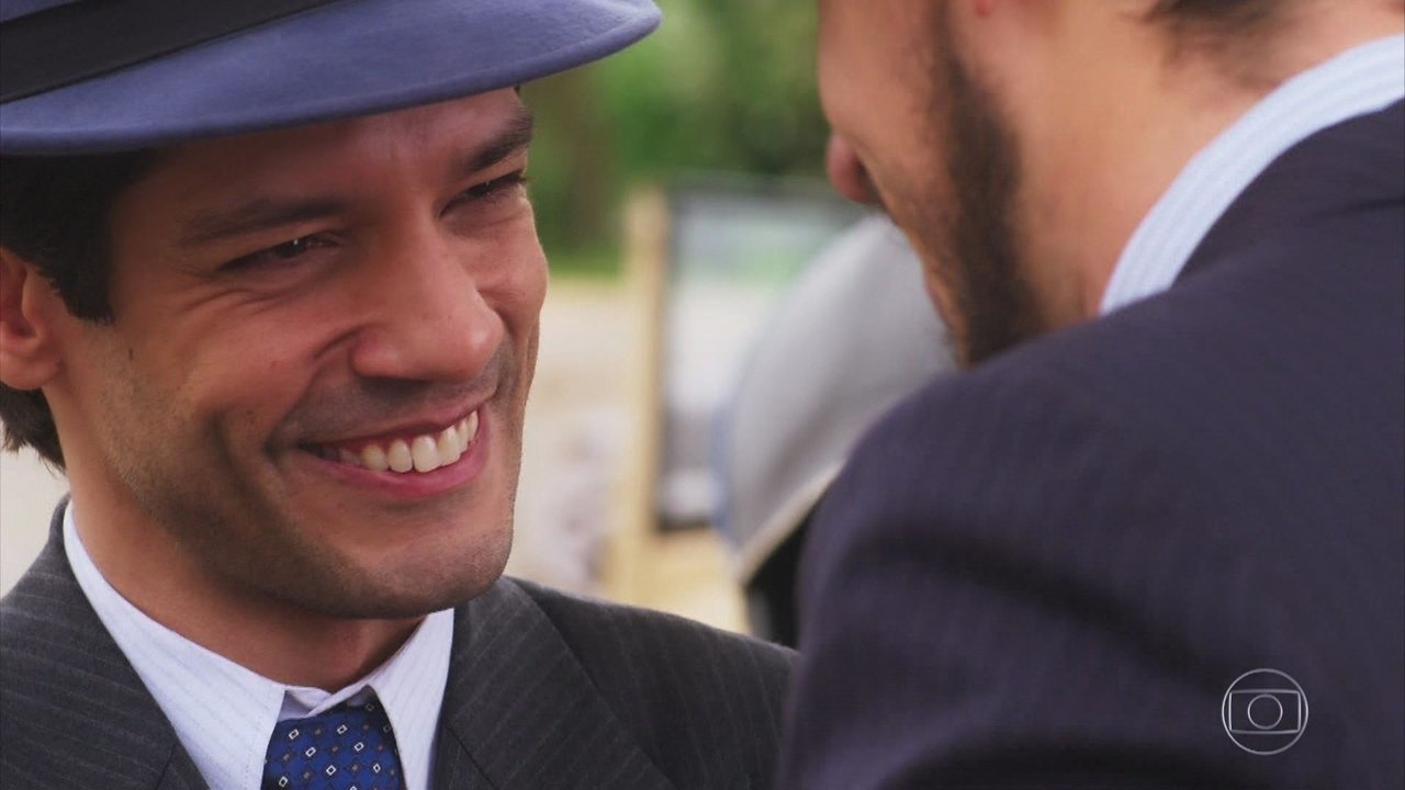 Otávio mudará de lado em Espelho da Vida (Foto: Reprodução/ Globo)