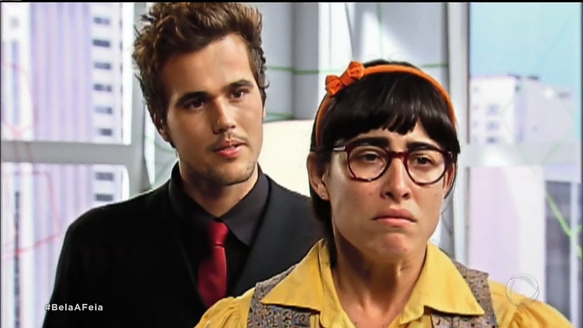 Bela (Gisele Itié) e Rodrigo (Bruno Ferrari) em cena da novela Bela, a Feia da Record<br /> (Foto: Reprodução)