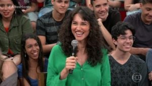 A atriz Débora Nascimento quer colocar a boca no trombone e falar tudo que sabe sobre José Loreto. (Foto: Reprodução)