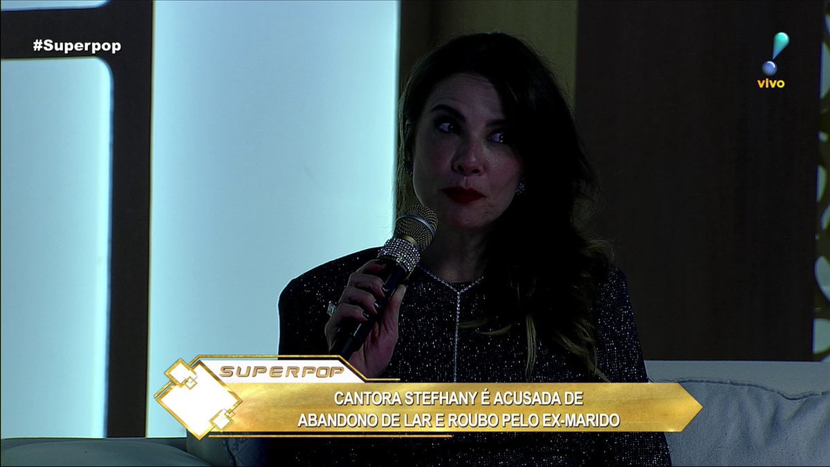 http://tvfoco.uai.com.br/wp-content/uploads/2015/05/Daniela-Mercury.jpg