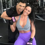 Graciele Lacerda, noiva de Zezé Di Camargo posta foto inusitada e fãs comentam: “Uma pena”