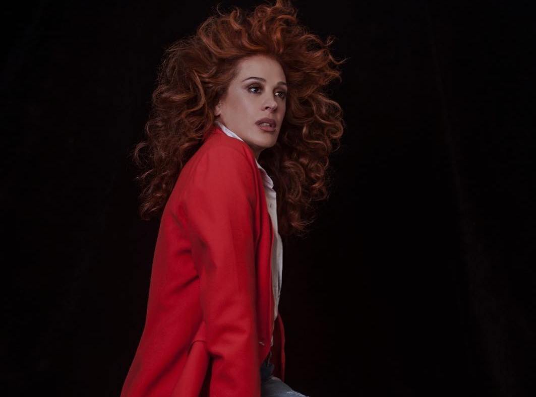 http://tvfoco.uai.com.br/wp-content/uploads/2015/05/Daniela-Mercury.jpg