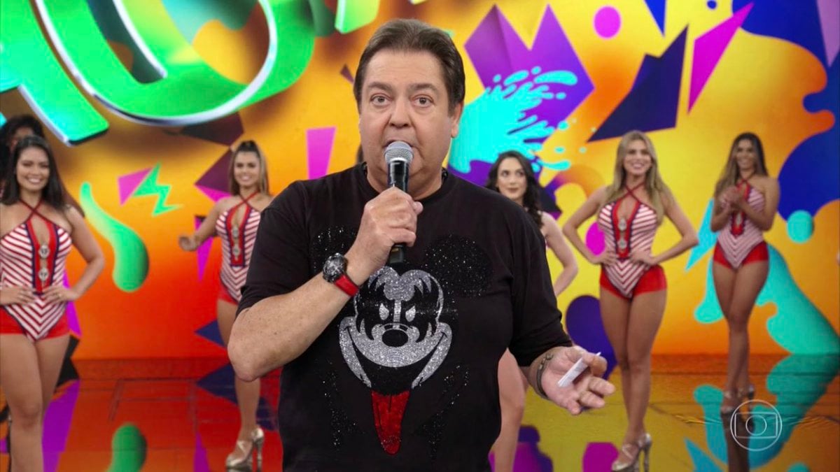 Faustão escolheu um look que dividiu opiniões dos internautas (Foto: TV Globo)
