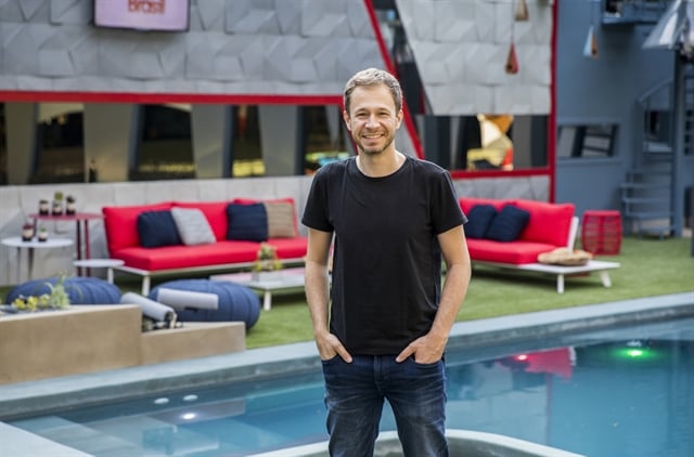 O apresentador Tiago Leifert na casa do BBB 19 (Foto: Globo/Victor Pollak)