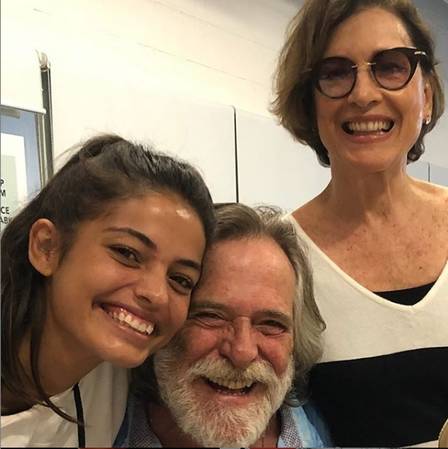 José de Abreu, Cynthia e Natália nos bastidores de A Dona do Pedaço (Foto: Reprodução)