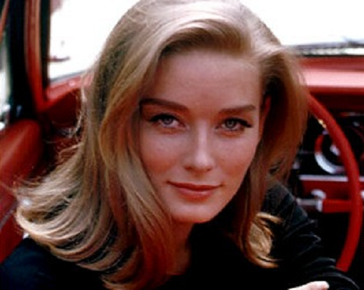 Atriz Tania Mallet Atriz Tania Mallet