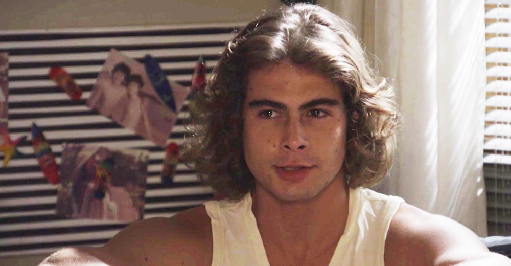João (Rafael Vitti) é o protagonista da novela das sete Verão 90