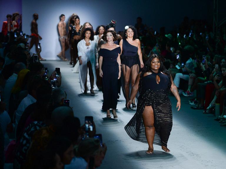 Jojo Todynho em desfile (Foto: AgNews/Francisco Cepeda)