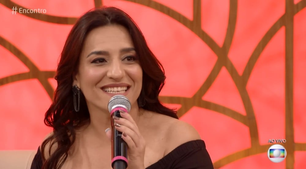http://tvfoco.uai.com.br/wp-content/uploads/2015/05/Daniela-Mercury.jpg