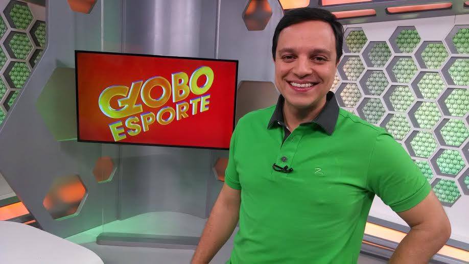 O apresentador Fabio Pizzato no comando do Globo Esporte (Foto: Divulgação)