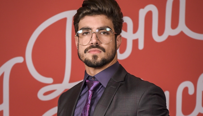 Caio Castro no lançamento de A Dona do Pedaço; ator será lutador na trama (Foto: Globo/Estevam Avellar)