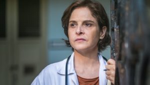 Drica Moraes (Vera) em Sob Pressão (Foto: Globo/Raquel Cunha)