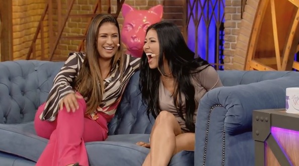 A dupla Simone e Simaria no Lady Night, da Globo com Tatá Werneck (imagem; Reprodução/ TV Globo)