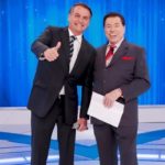 Silvio Santos recebe Jair Bolsonaro em seu programa no SBT (Foto: Lourival Ribeiro/SBT)